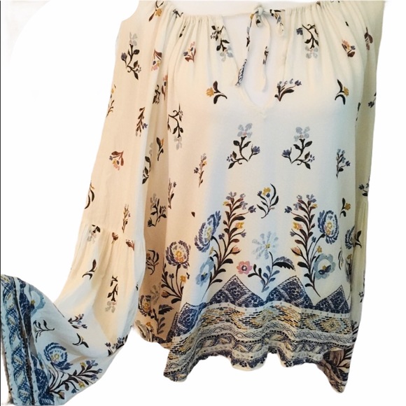 Kimchi Blue Tops - Kimchi Blue floral print top